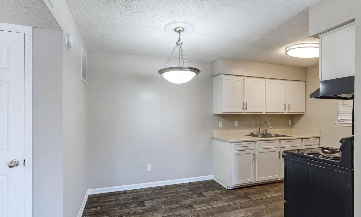 Apartment for rent at Palm Pointe, 2561 Fassitt Rd #D05, Charleston, SC 29406