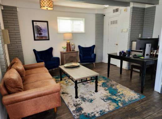 Townhouse for rent at Crosswinds, 6101 N May Ave, Oklahoma City, OK 73112