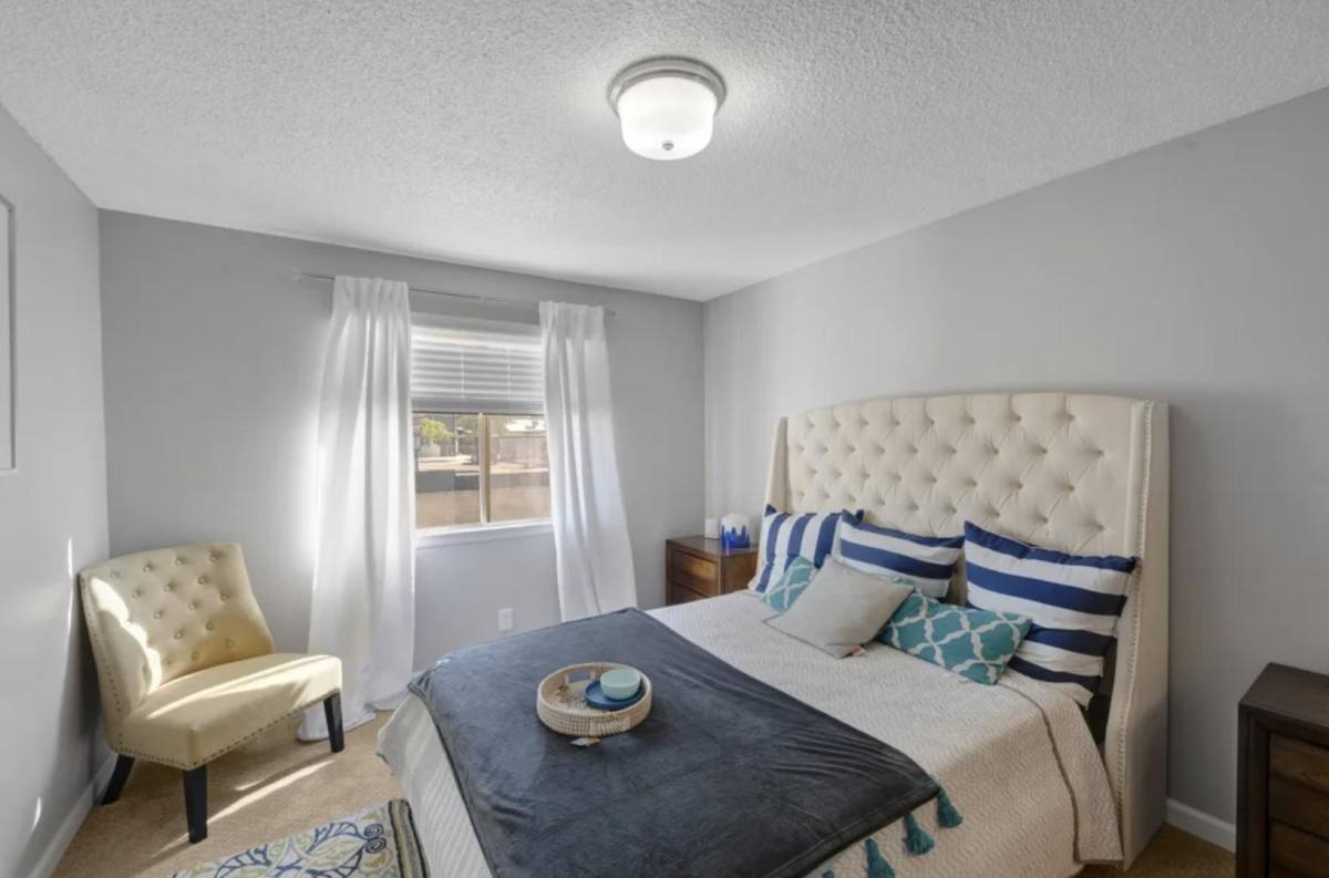 Apartment for rent at Ambassador East, 8911 Northeastern Blvd NE, Albuquerque, NM 87112