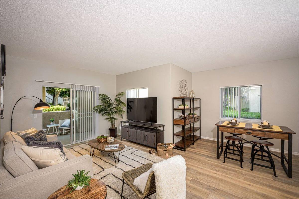 Apartment for rent at El Paseo Apartment Homes, 14901 Newport Ave #130, Tustin, CA 92780
