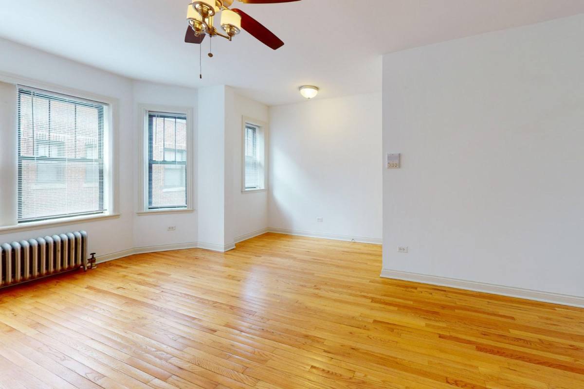 Apartment for rent at 5320 S Drexel Blvd, Chicago, IL 60615
