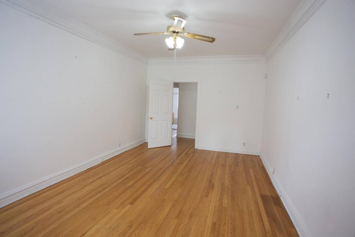 Apartment for rent at 5715 S Kimbark Ave, Chicago, IL 60637
