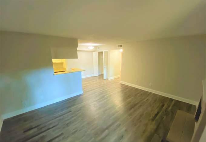 Apartment for rent at 4500 Sojourn Dr, Addison, TX 75001