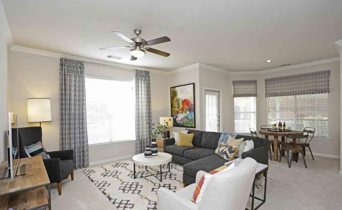 Apartment for rent at 4000 E Renner Rd, Richardson, TX 75082