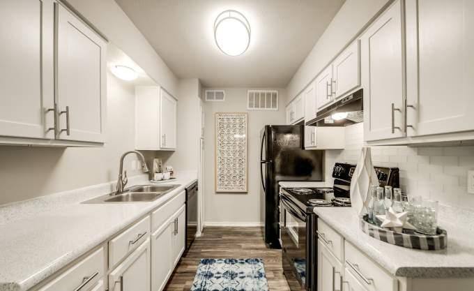 Apartment for rent at 2877 W Walnut Hill Lane, Irving, TX 75038