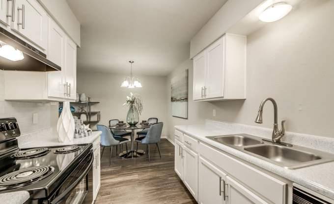 Apartment for rent at 2877 W Walnut Hill Lane, Irving, TX 75038