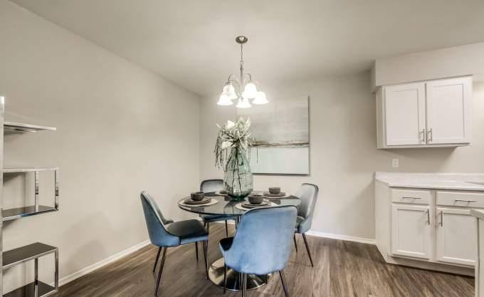 Apartment for rent at 2877 W Walnut Hill Lane, Irving, TX 75038