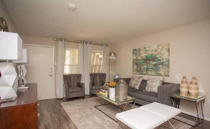 Apartment for rent at 2877 W Walnut Hill Lane, Irving, TX 75038