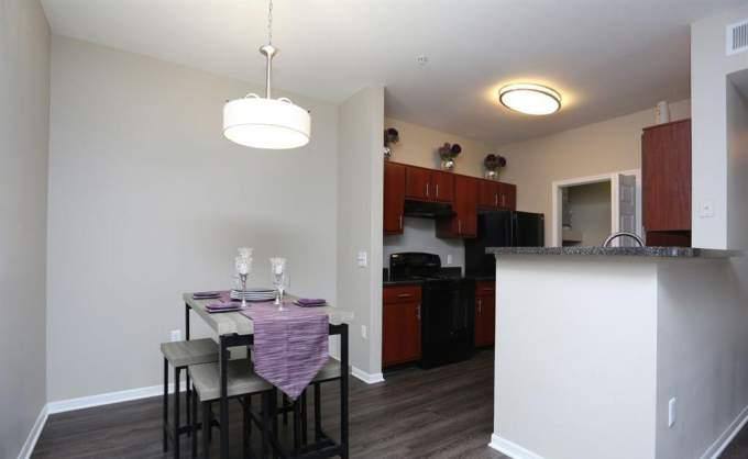 Apartment for rent at 4599 W Davis St #1121, Dallas, TX 75211