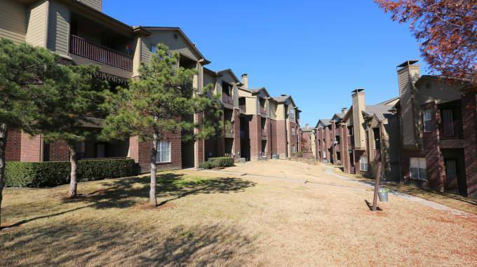 Apartment for rent at 8359 N Harwood Rd, North Richland Hills, TX 76180