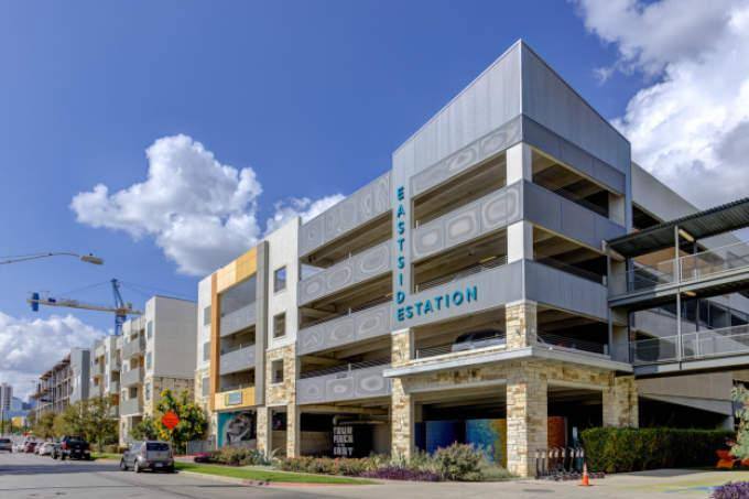 Apartment for rent at 1700 E 4th St, Austin, TX 78702