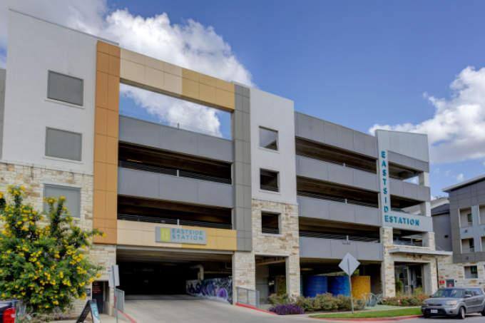 Apartment for rent at 1700 E 4th St, Austin, TX 78702