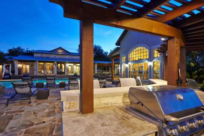 Apartment for rent at 2716 Barton Creek Blvd, Austin, TX 78735