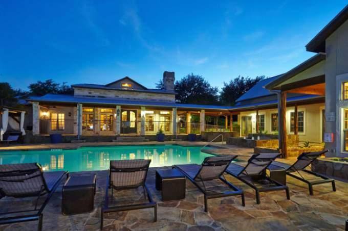 Apartment for rent at 2716 Barton Creek Blvd, Austin, TX 78735