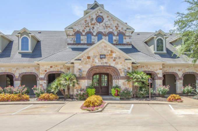 Apartment for rent at 8801 La Cresada Dr, Austin, TX 78749