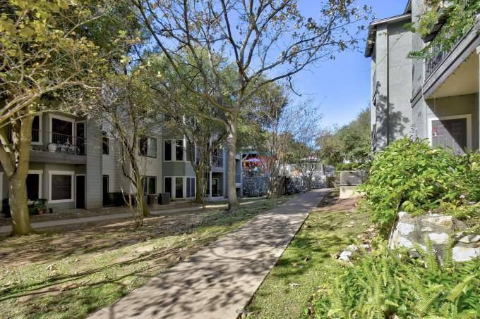 Apartment for rent at 7631 US-Highway 290 W, Austin, TX 78736