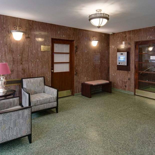 Apartment for rent at 855 Hinman Ave, Evanston, IL 60202