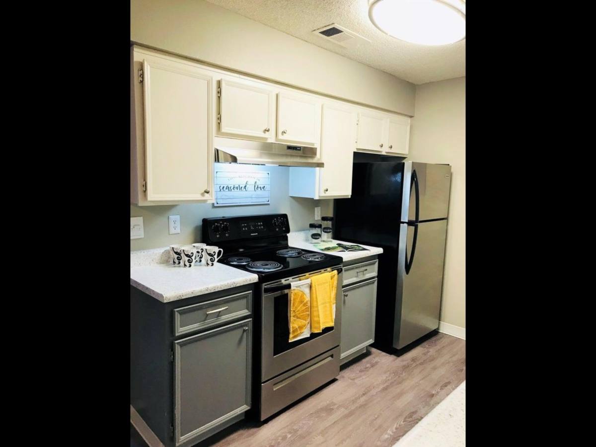 Apartment for rent at The Enclave Apartment Homes, 3274 W Ashlan Ave, Fresno, CA 93722