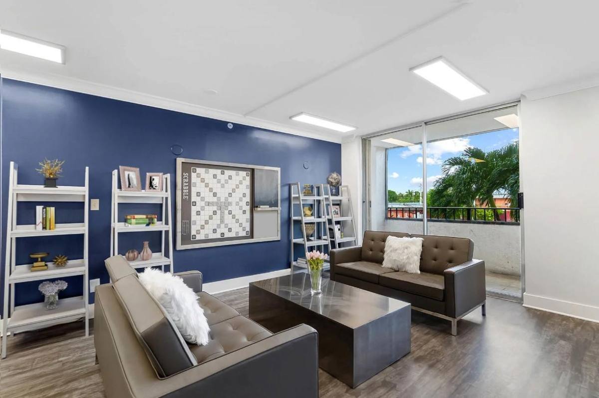 Apartment for rent at 520 NE 20th St, Fort Lauderdale, FL 33305