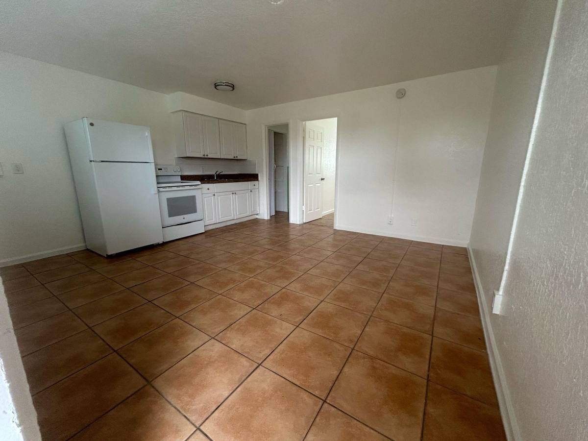 Apartment for rent at 610 NW 7th Ave, Miami, FL 33136