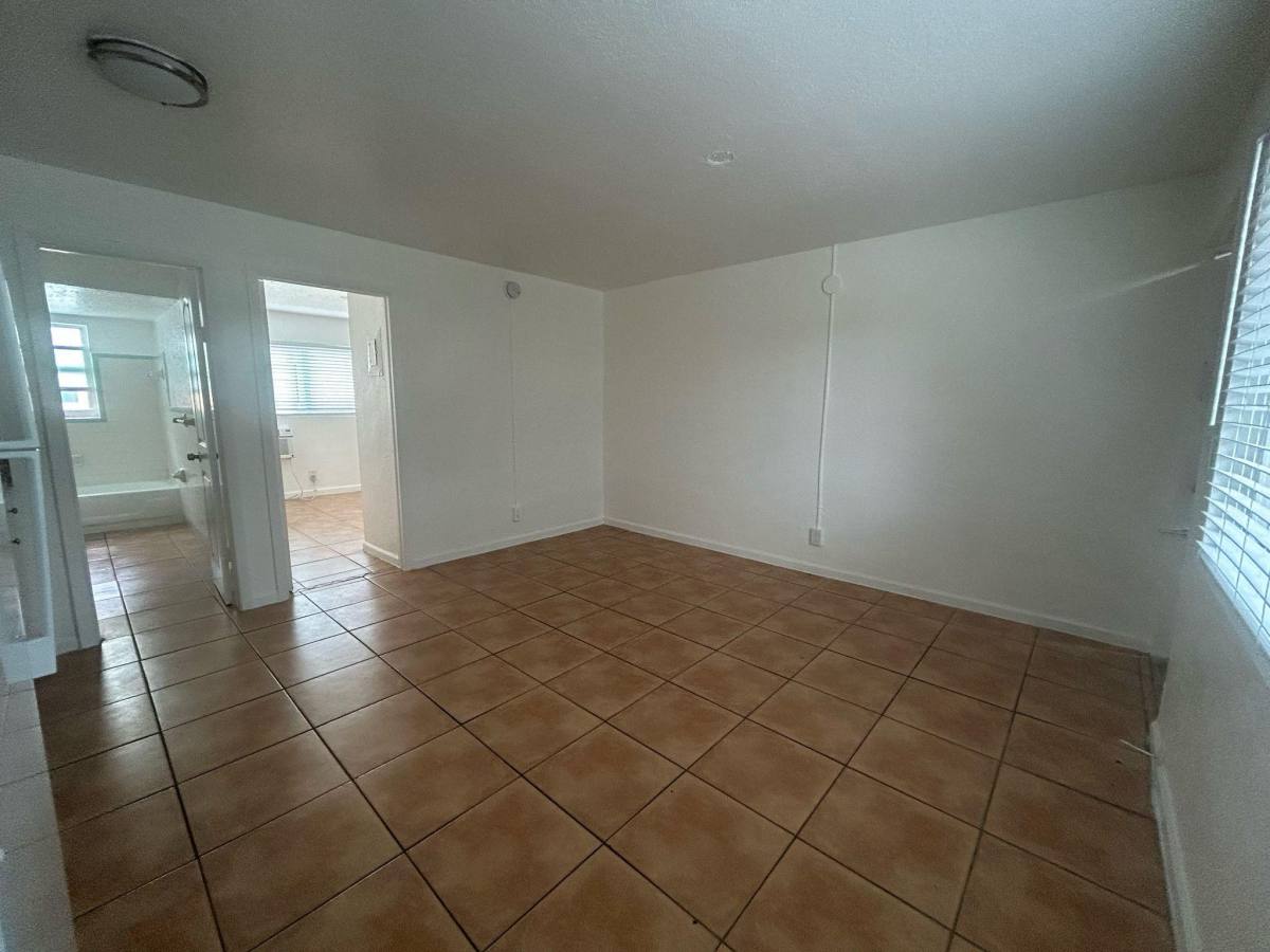 Apartment for rent at 610 NW 7th Ave, Miami, FL 33136