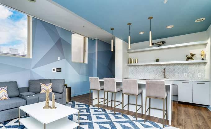 Apartment for rent at 1509 Main St, Dallas, TX 75201