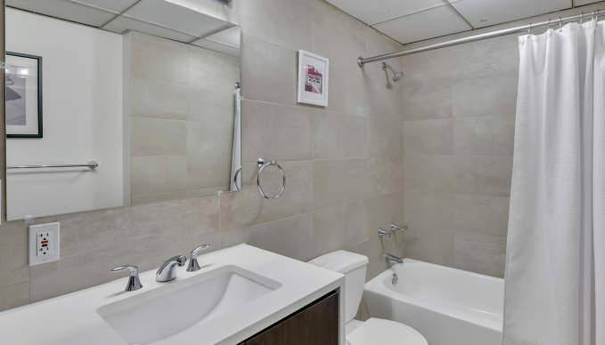 Apartment for rent at 1509 Main St, Dallas, TX 75201