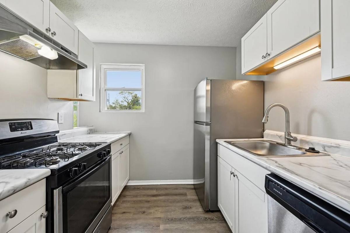 Apartment for rent at 925 W 5th St, Marysville, OH 43040