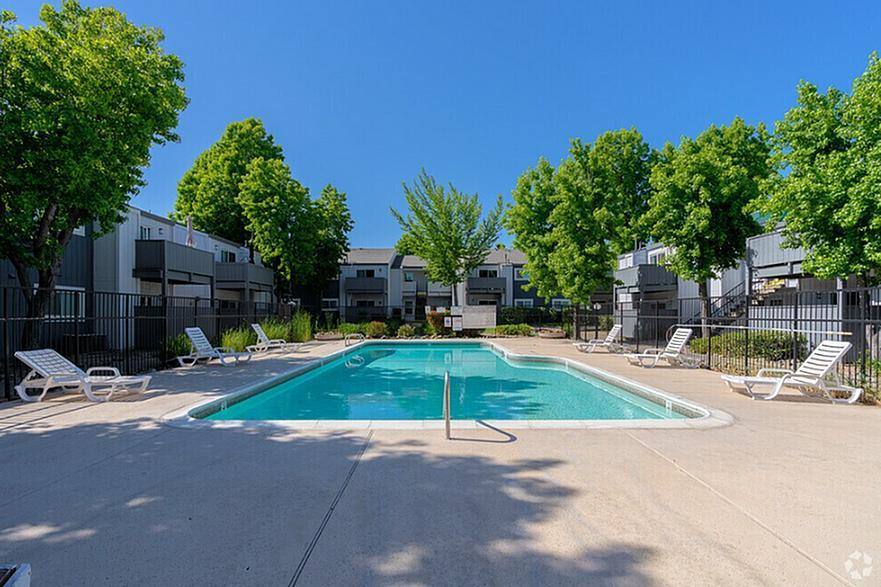 Apartment for rent at Cottage Meadows, 4146 Madison Ave, North Highlands, CA 95660