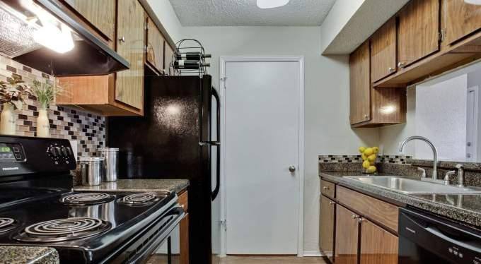 Apartment for rent at 1702 N Jupiter Rd #1121, Garland, TX 75042