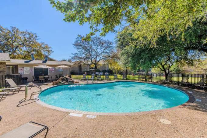 Apartment for rent at 1410 S Goliad St, Rockwall, TX 75087