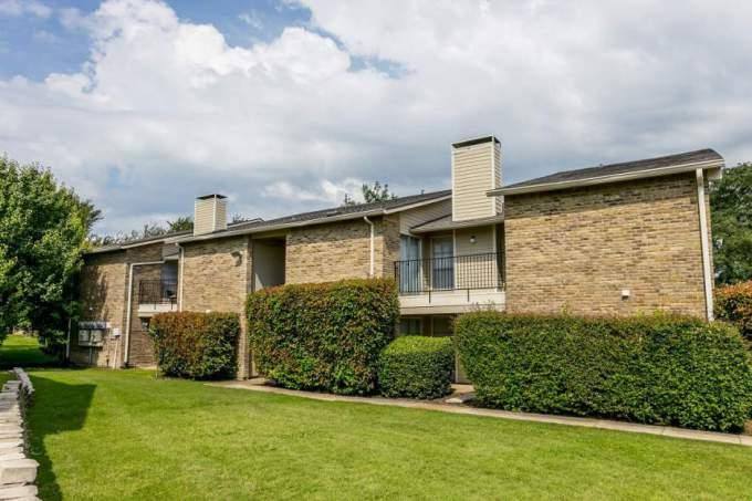 Apartment for rent at 1410 S Goliad St, Rockwall, TX 75087