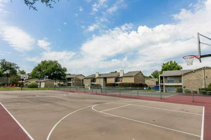 Apartment for rent at 1410 S Goliad St, Rockwall, TX 75087