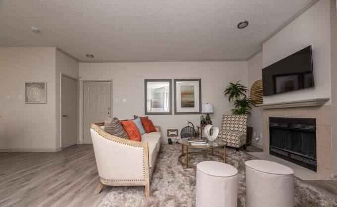 Apartment for rent at 8800 Saddlehorn Dr, Irving, TX 75063