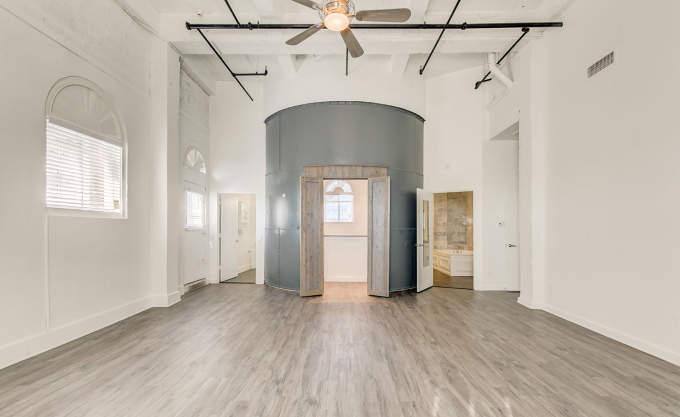 Apartment for rent at 410 W 7th St, Fort Worth, TX 76102