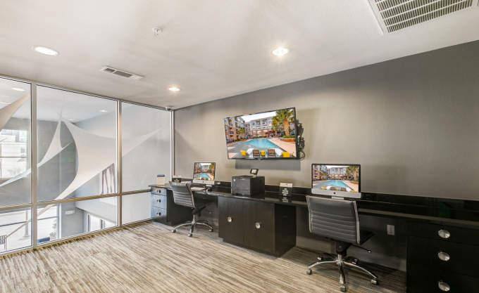 Apartment for rent at 850 Lake Carolyn Parkway, Irving, TX 75039