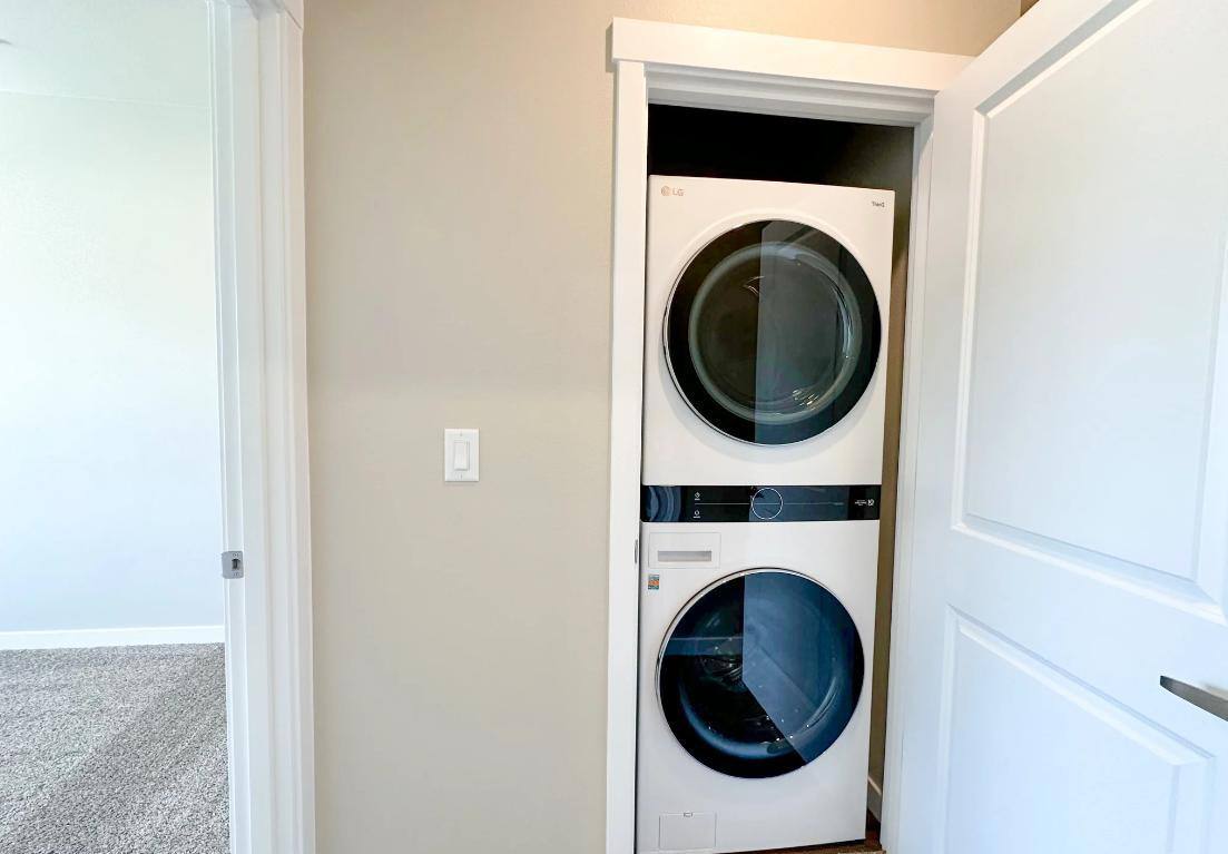 Apartment for rent at 4624 Lancaster Dr NE, Salem, OR 97305