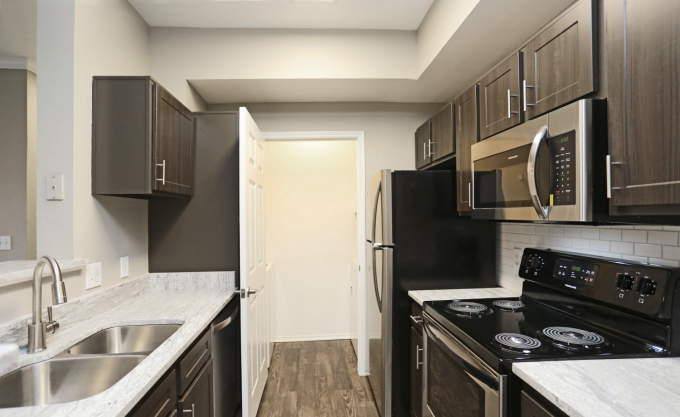 Apartment for rent at 2775 N State Highway 360 Service Rd E, Grand Prairie, TX 75050