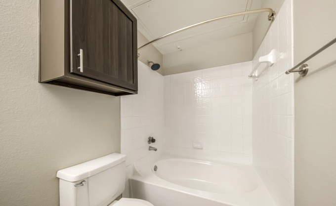 Apartment for rent at 2775 N State Highway 360 Service Rd E, Grand Prairie, TX 75050