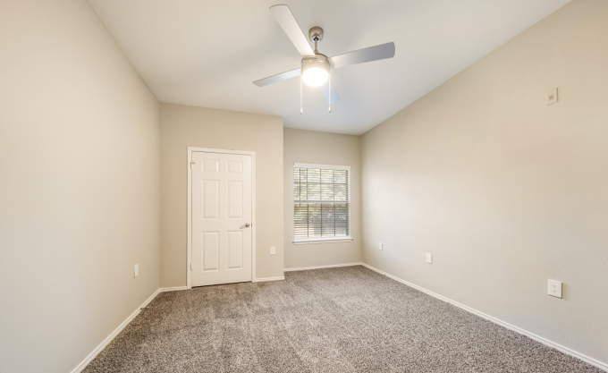 Apartment for rent at 2775 N State Highway 360 Service Rd E, Grand Prairie, TX 75050
