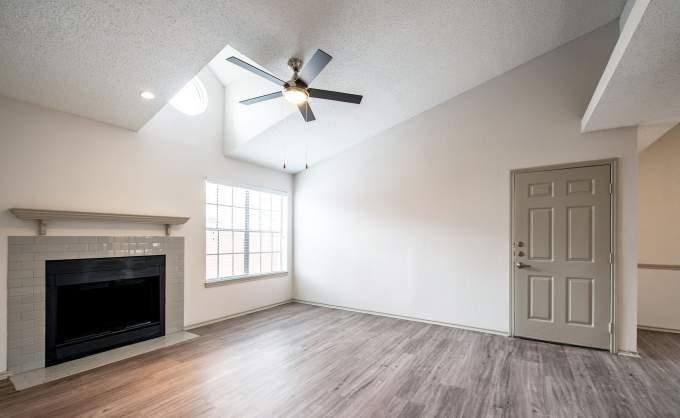 Apartment for rent at 1602 Frankford Rd E, Carrollton, TX 75007