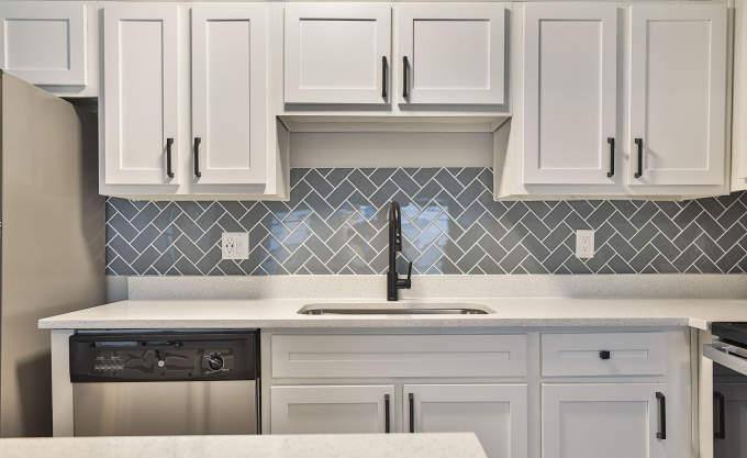 Apartment for rent at 5151 Verde Valley Lane, Dallas, TX 75254