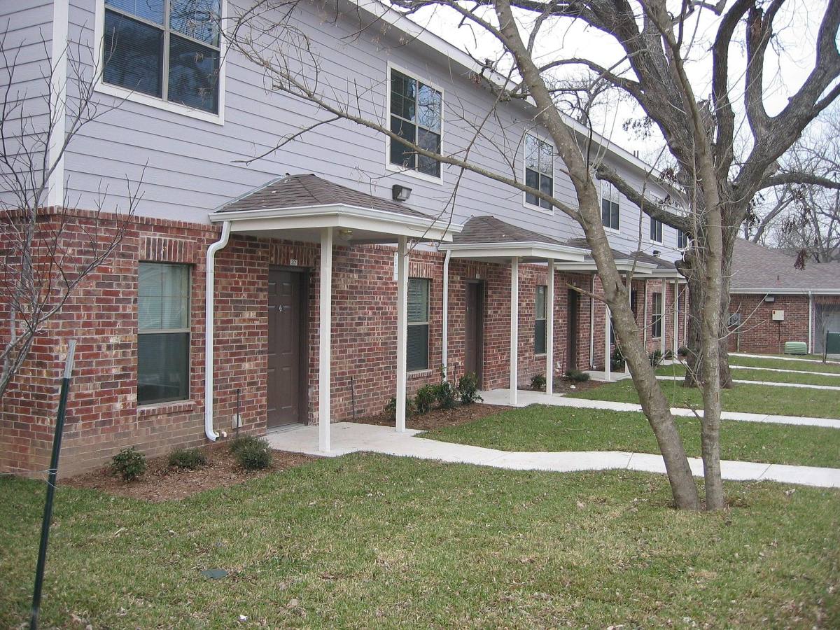 Apartment for rent at Springdale Estates, 1050 Springdale Rd, Austin, TX 78721