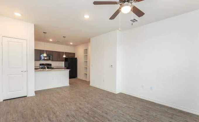Apartment for rent at 5712 Azle Ave #2121, Fort Worth, TX 76106