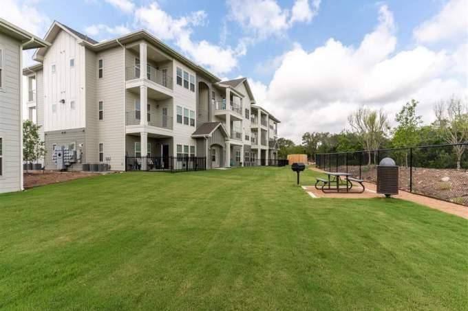 Apartment for rent at 13301 Dessau Rd, Austin, TX 78754