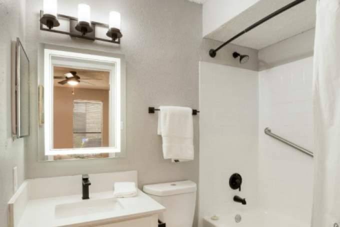 Apartment for rent at 5200 N Lamar Blvd, Austin, TX 78751