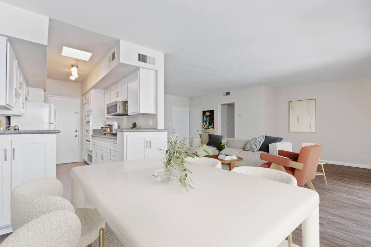 Apartment for rent at Sherholt Apartment Homes, 416 S Sherbourne 417 Holt, Los Angeles, CA 90048