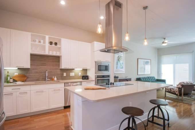 Apartment for rent at 300 E Riverside Dr, Austin, TX 78704