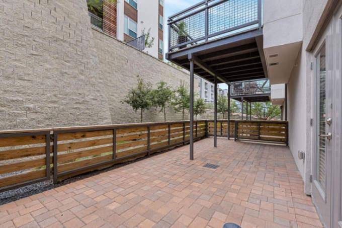Apartment for rent at 2500 Walsh Tarlton Lane, Austin, TX 78746