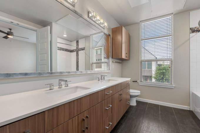 Apartment for rent at 2500 Walsh Tarlton Lane, Austin, TX 78746